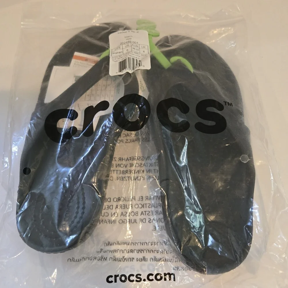 NWT New Crocs Women Size 6 Kadee II Flip Flops‎ Sandals Slippers Black